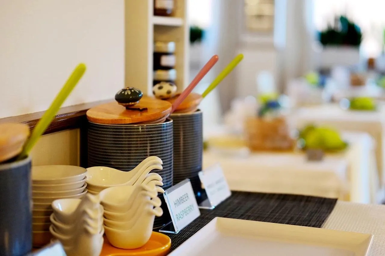 ***  Hotel Erika マルチェージネ イタリア